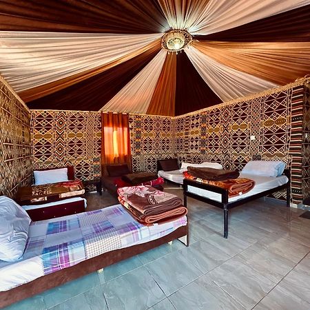 מלון וואדי רם Salameh'S Bedouin Camp מראה חיצוני תמונה